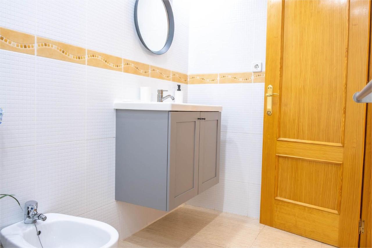 Geraneos Daru Apartment Aguilas Bagian luar foto